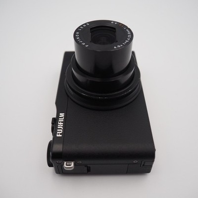 Mint] FUJIFILM XQ2 Black Compact Digital Camera from Japan w