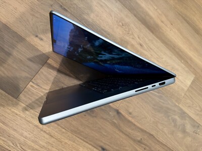 Apple MacBook Pro 16