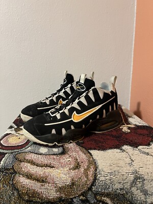 Nike Air Max NM Hideo Nomo 2011 Black Yellow Baseball 429749-071