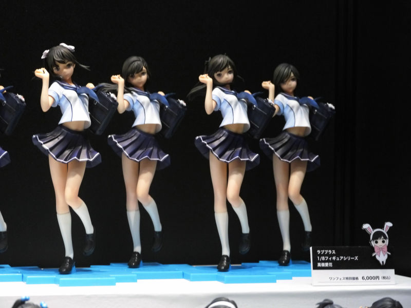 ラブプラス3体セットになぜかときメモっぽい人が混じっている - GIGAZINE