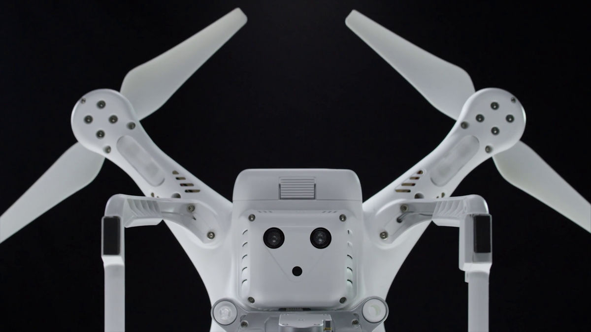 空撮ドローンの新型「Phantom 3」をDJIが発表、4K動画・YouTube配信に