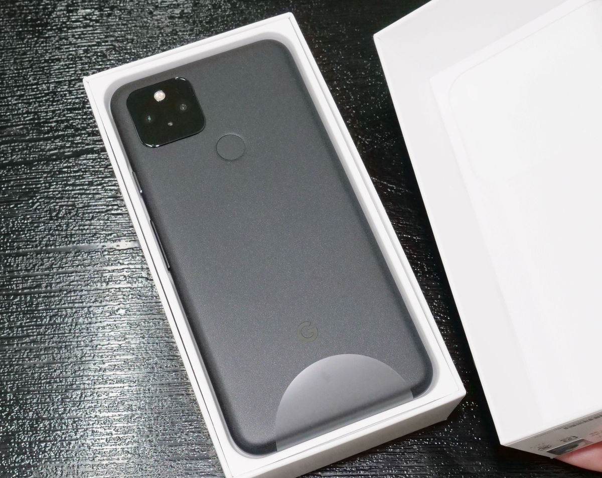 Google製スマートフォン最新モデル「Pixel 5」開封＆外観レビュー