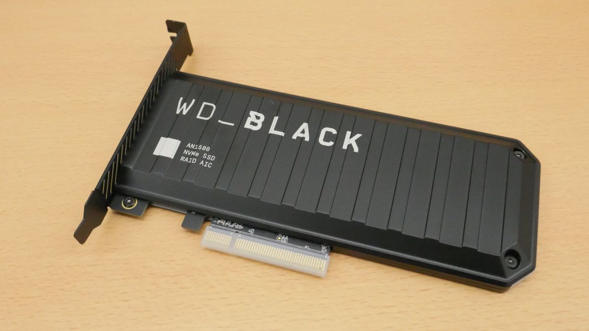 ゲームにもストレージにもぴったりな最大6500MB/秒のアドインカードSSD