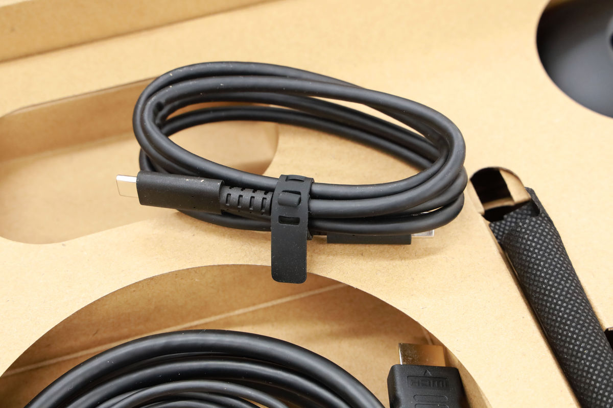 4K対応＆配線もらくらくな「Wacom Cintiq Pro 16(2021)」でお絵描き