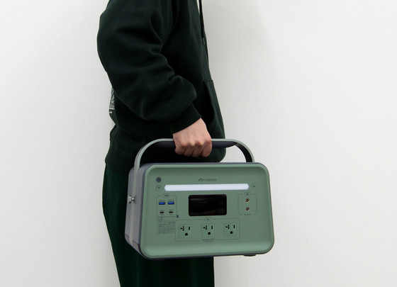 10万円以下の世界初固体電池ポータブルバッテリー「YOSHINO B600 SST