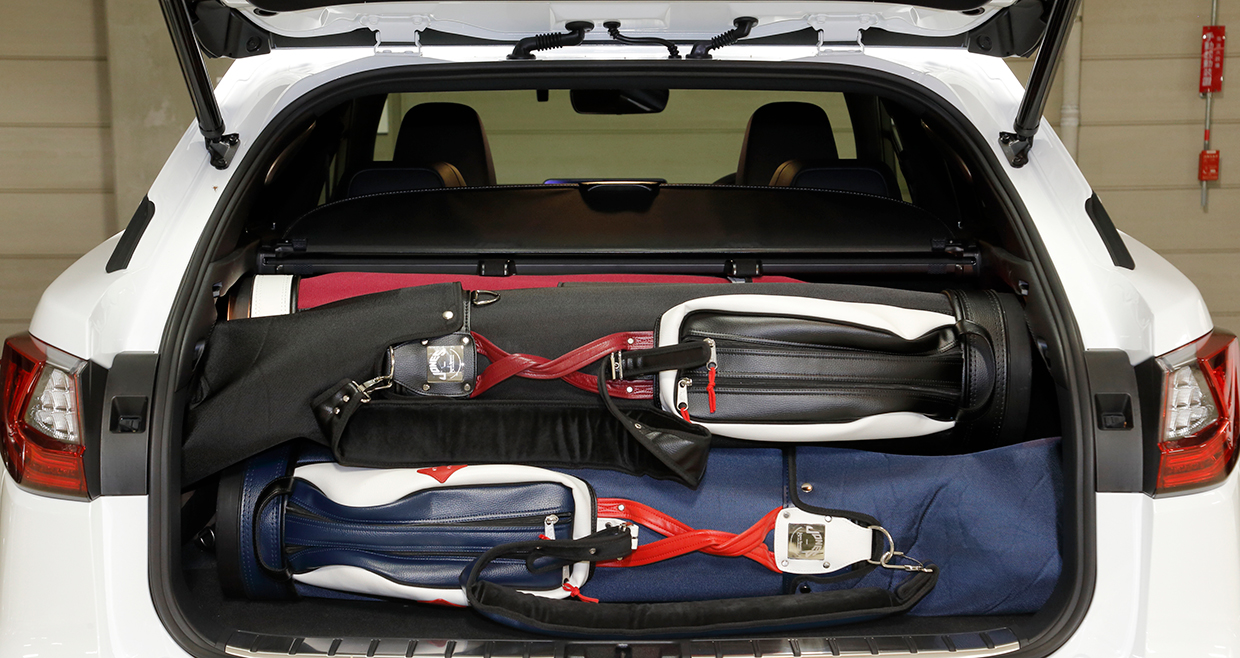 レクサスにキャディバッグが何個積めるか試した - BRUDER