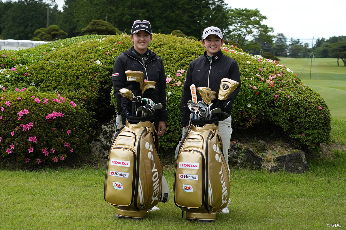 岩井千怜は“黄金”のキャディバッグでホステスVへ「テンションあがる