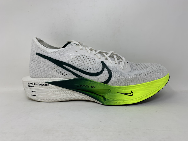 Women's Nike ZoomX Vaporfly Next% 3, White/Pro Green-Volt-Sail, 10