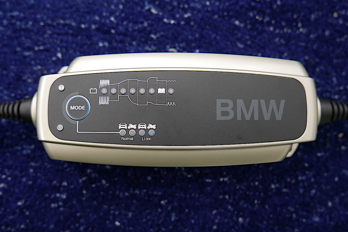 BMW純正 バッテリー充電器 AGM・リチウムイオンバッテリー対応