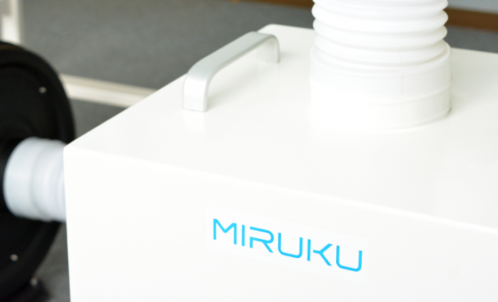 レーザー加工機専用小型集塵脱臭機『MIRUKU』 | 3DP id.arts