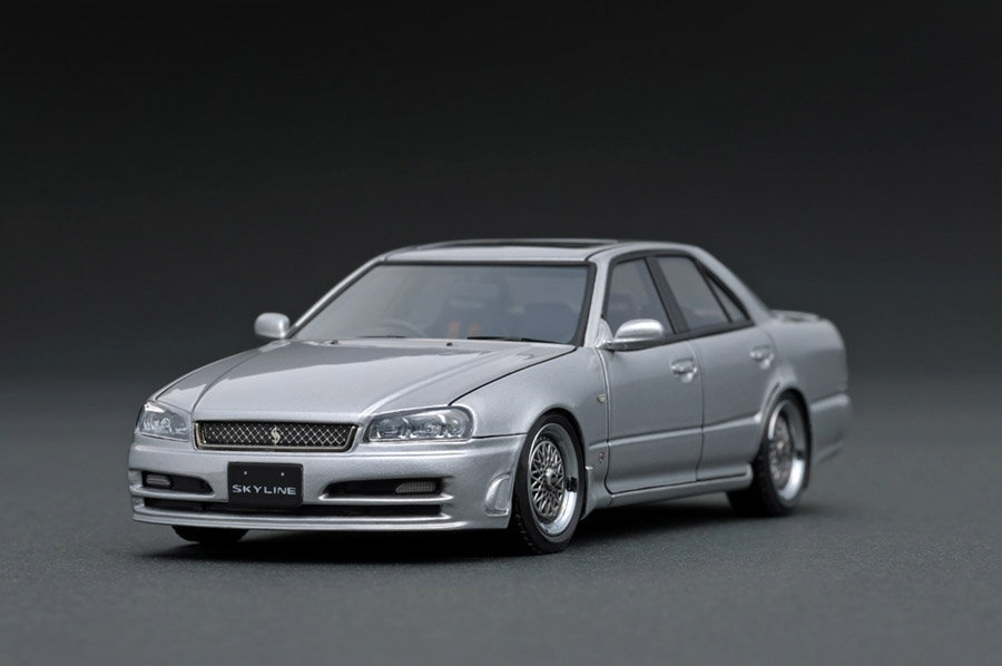 IG1613 1/43 Nissan Skyline 25GT Turbo (ER34) Silver | LINE UP