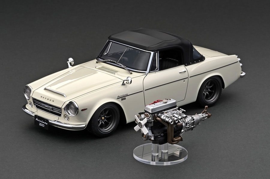 IG2708 1/18 DATSUN Fairlady 2000 (SR311) White With Engine | LINE