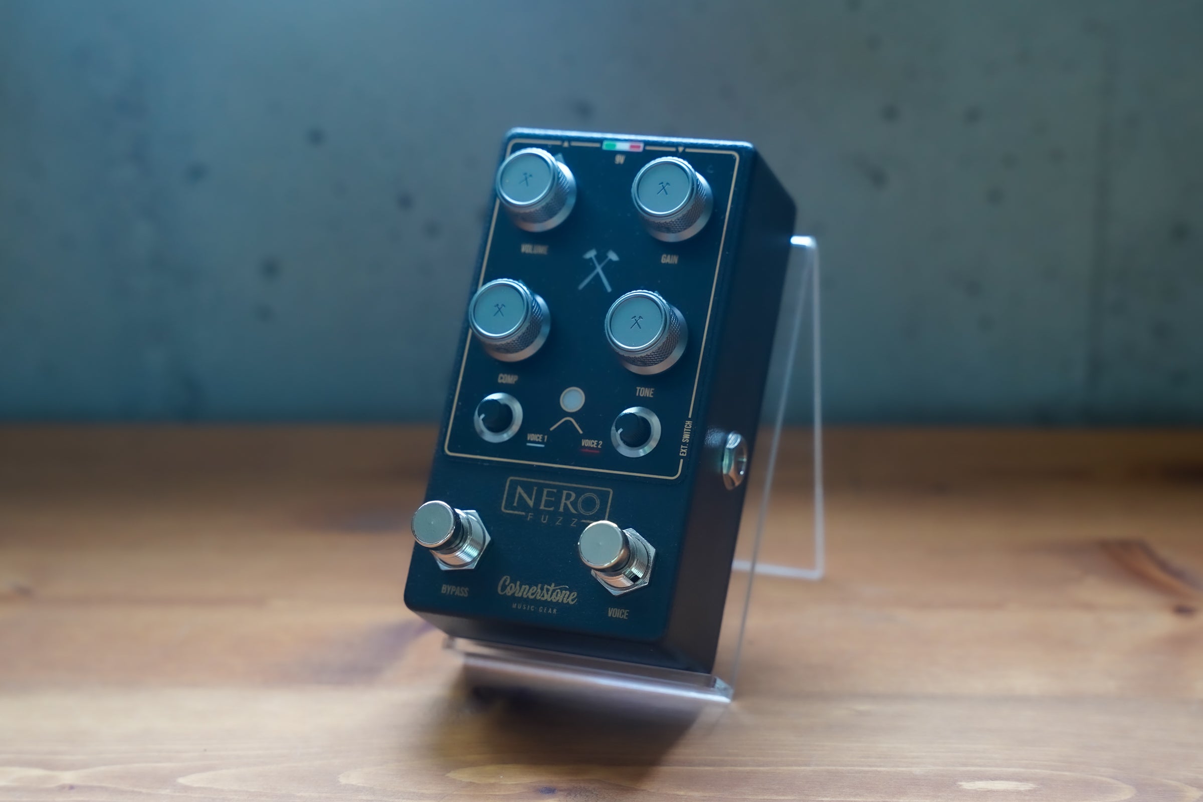 Cornerstone Nero Fuzz | iola tokyo