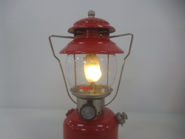 コールマン モデル200A 1/2サイズ LEDランタン | アウトドア用品