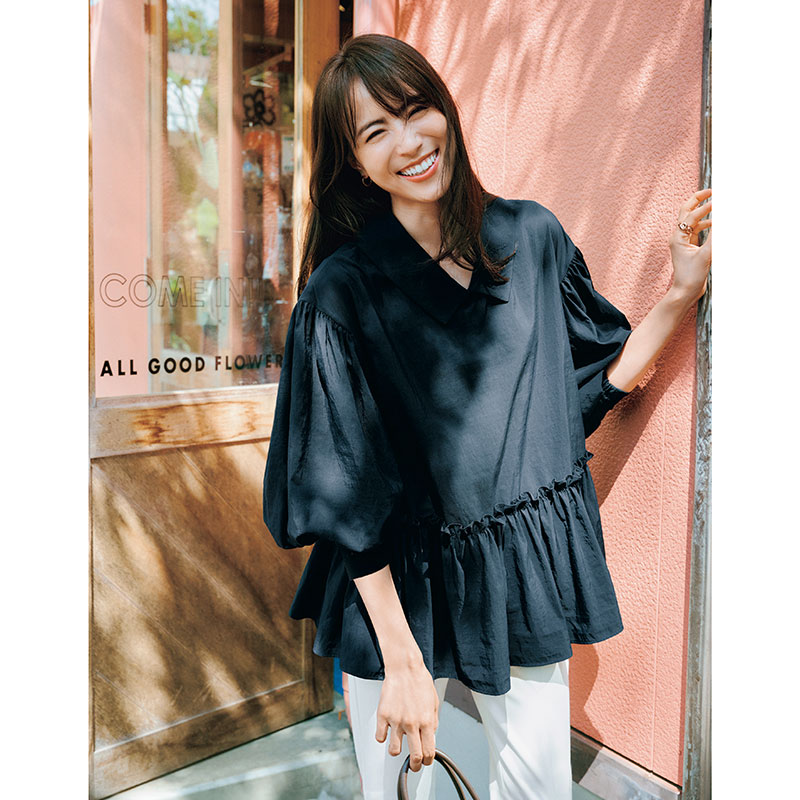 累計6000枚売れ】伝説ブラウスに秋バージョン登場 | VERY