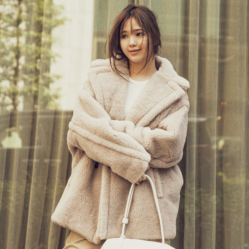 テディベアコート】名品ベージュは“ミディ丈”が新鮮！大人カジュアルに