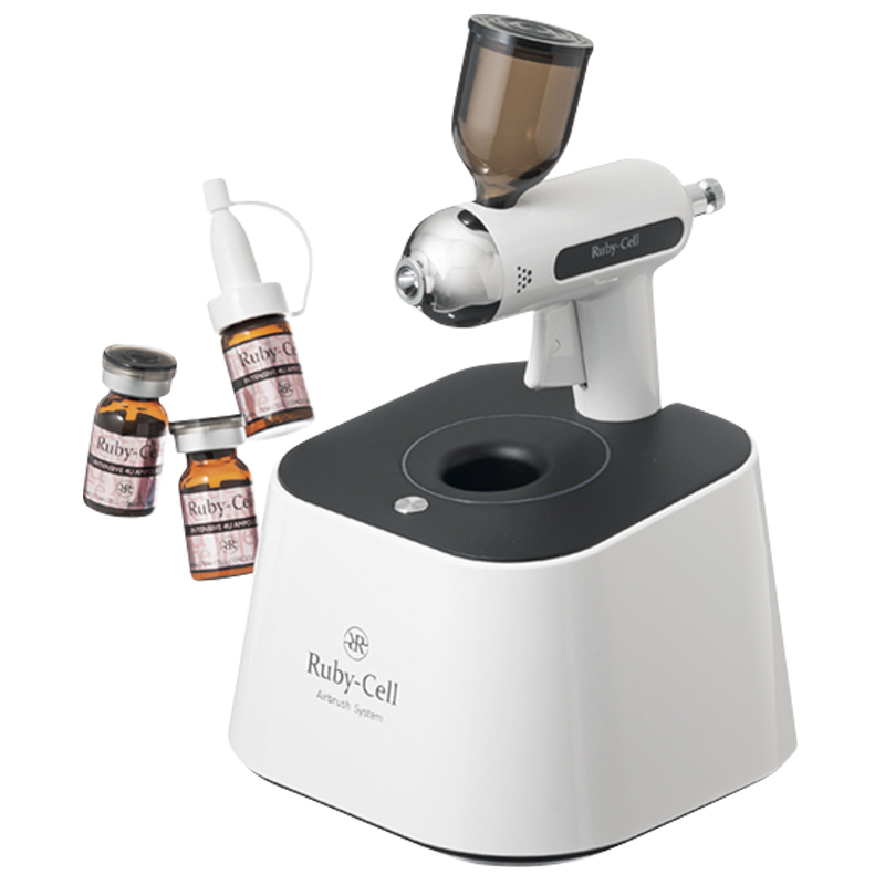 マスク下で今のうちに美肌！30代が続々導入中のスキンケア5選 | VERY