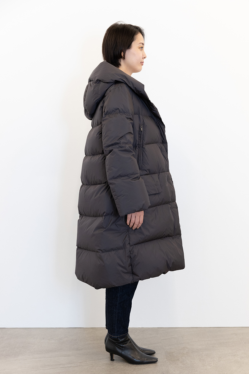ユニクロ「+J」のダウン＆ピーコートはきれいめに着られる！ | VERY