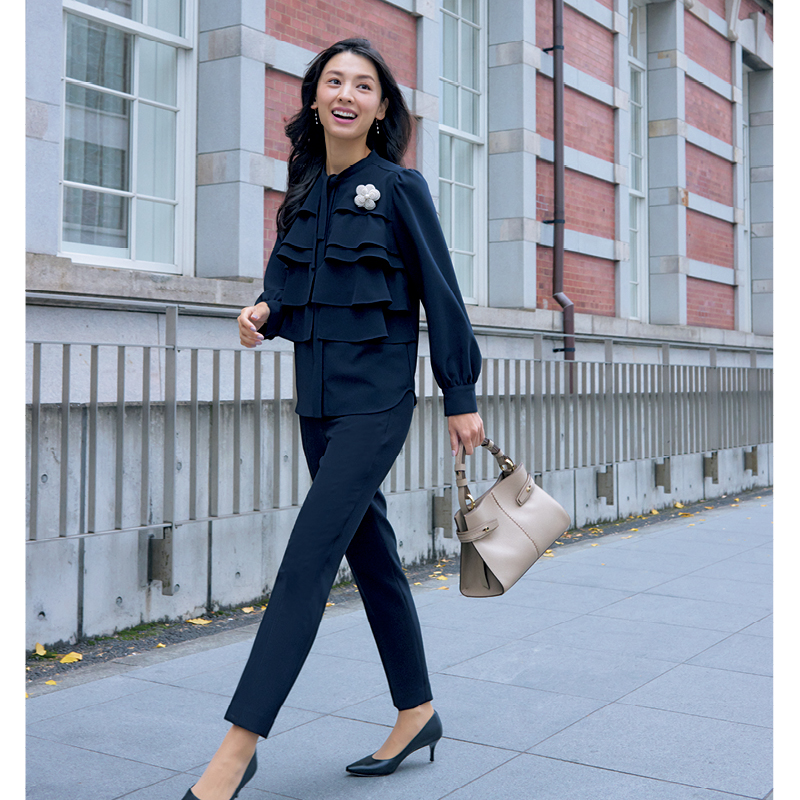 入園式・入学式】ママのセレモニースーツの選び方。黒と紺は避けるべき