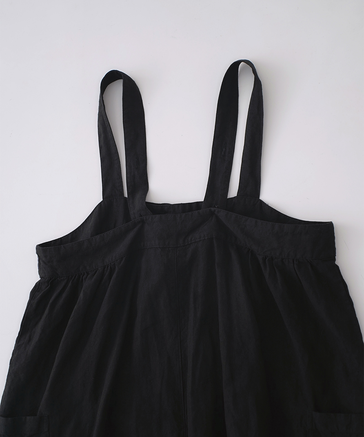 ブラックリネンワイドサロペット｜nest Robe / CONFECT ONLINE SHOP