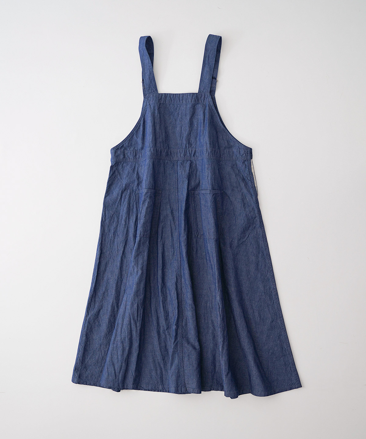 コットンリネンシャンブレージャンパースカート｜nest Robe / CONFECT