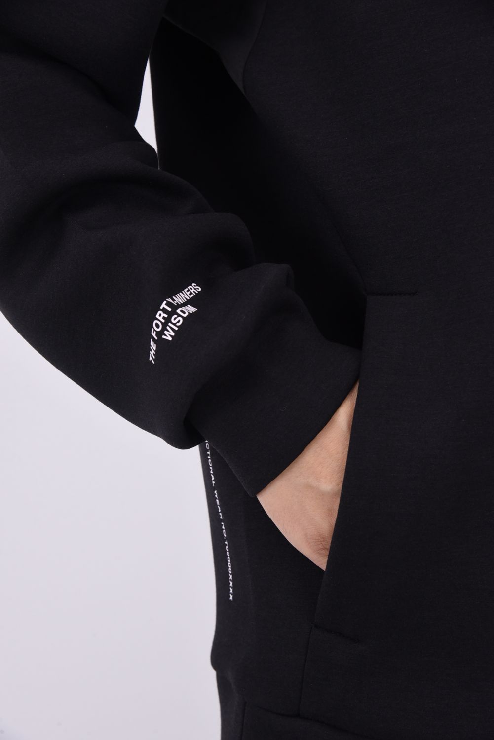 TFW49 - CARDBOARD MATERIAL HOODIE / ダンボールニット プルオーバー