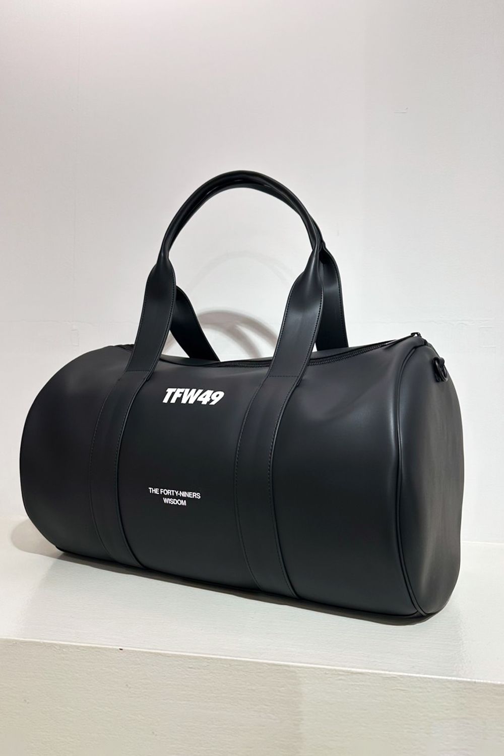 TFW49 - LEATHER BOSTON BAG / シンセティックレザー ボストンバッグ