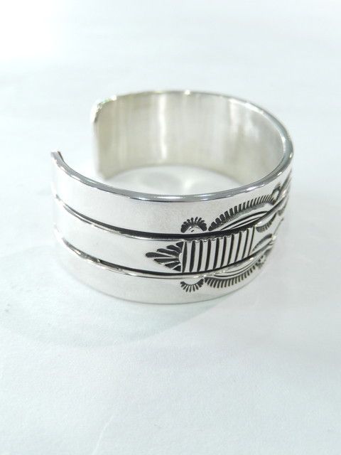 ブルースモーガン バングル | LUKE