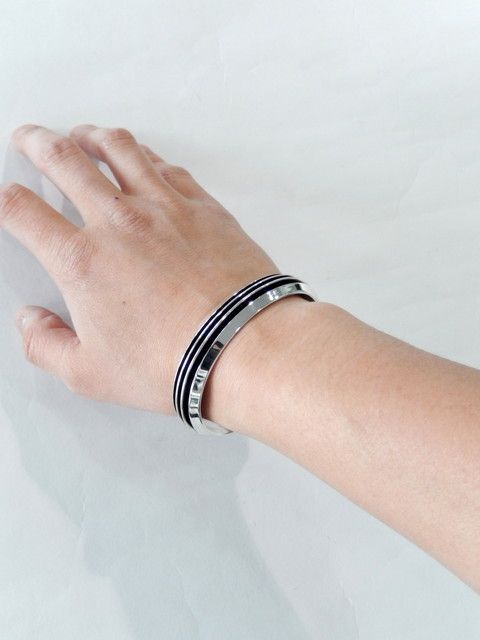 トムホーク ミディアムバングル | LUKE