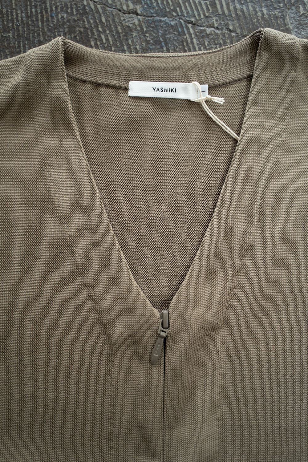 YASHIKI - 【ラスト1点】Yonaga Zip Cardigan(GREIGE) | Salty