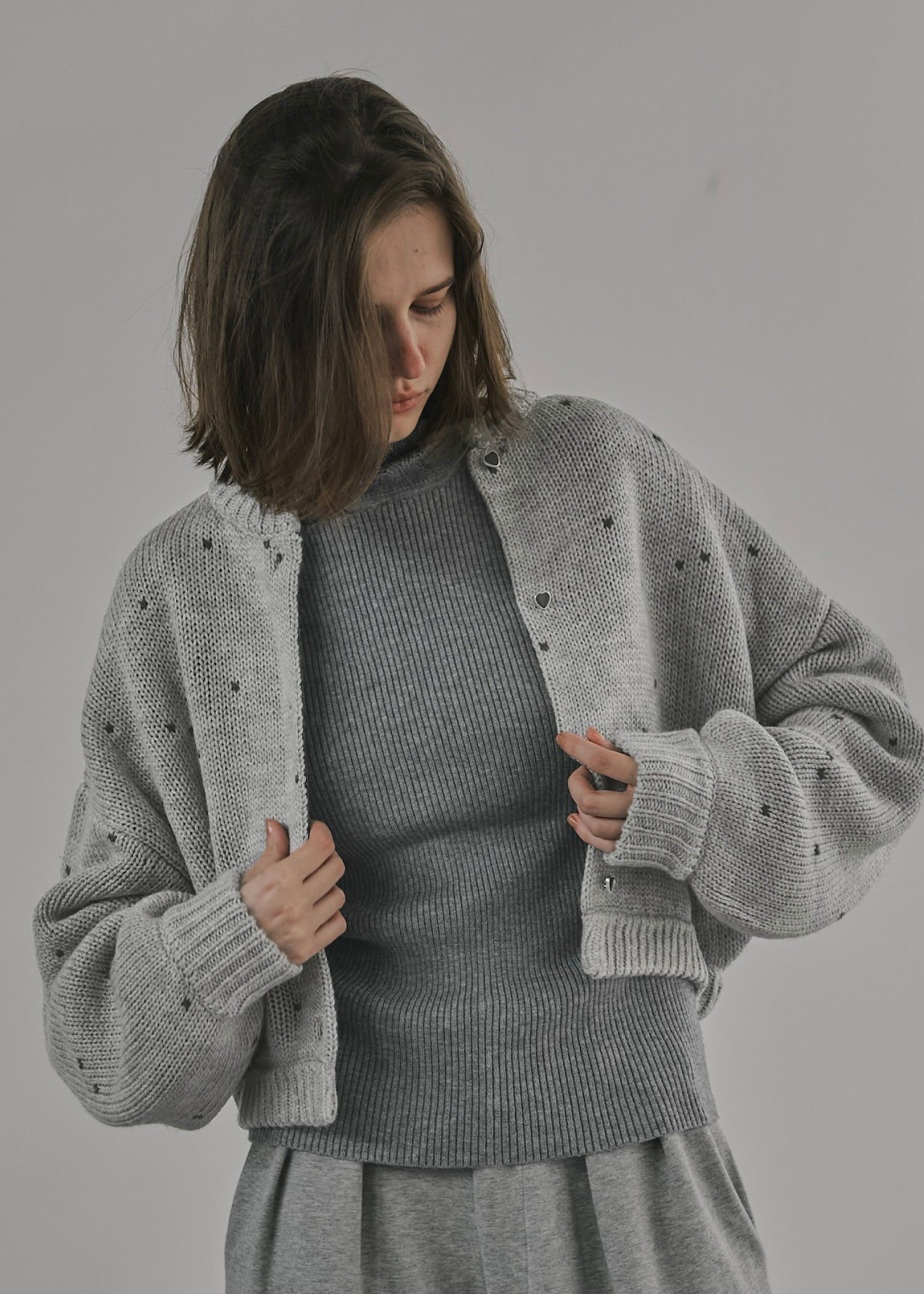 WILLFULLY - heart dot jacquard reversible cropped knit cardigan