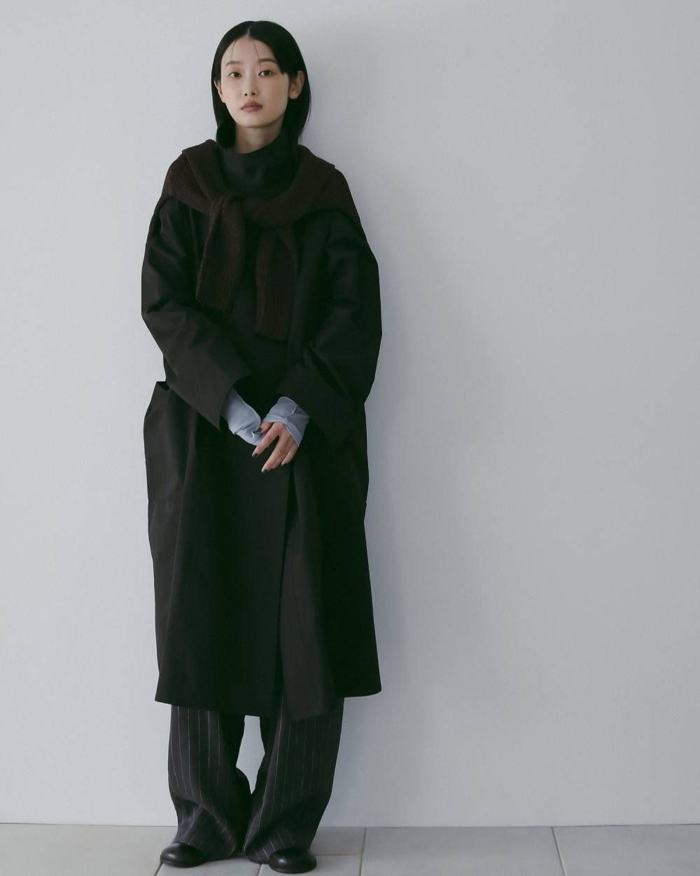 ànuke - Standcollar Long Coat (Black) / スリットリブニット