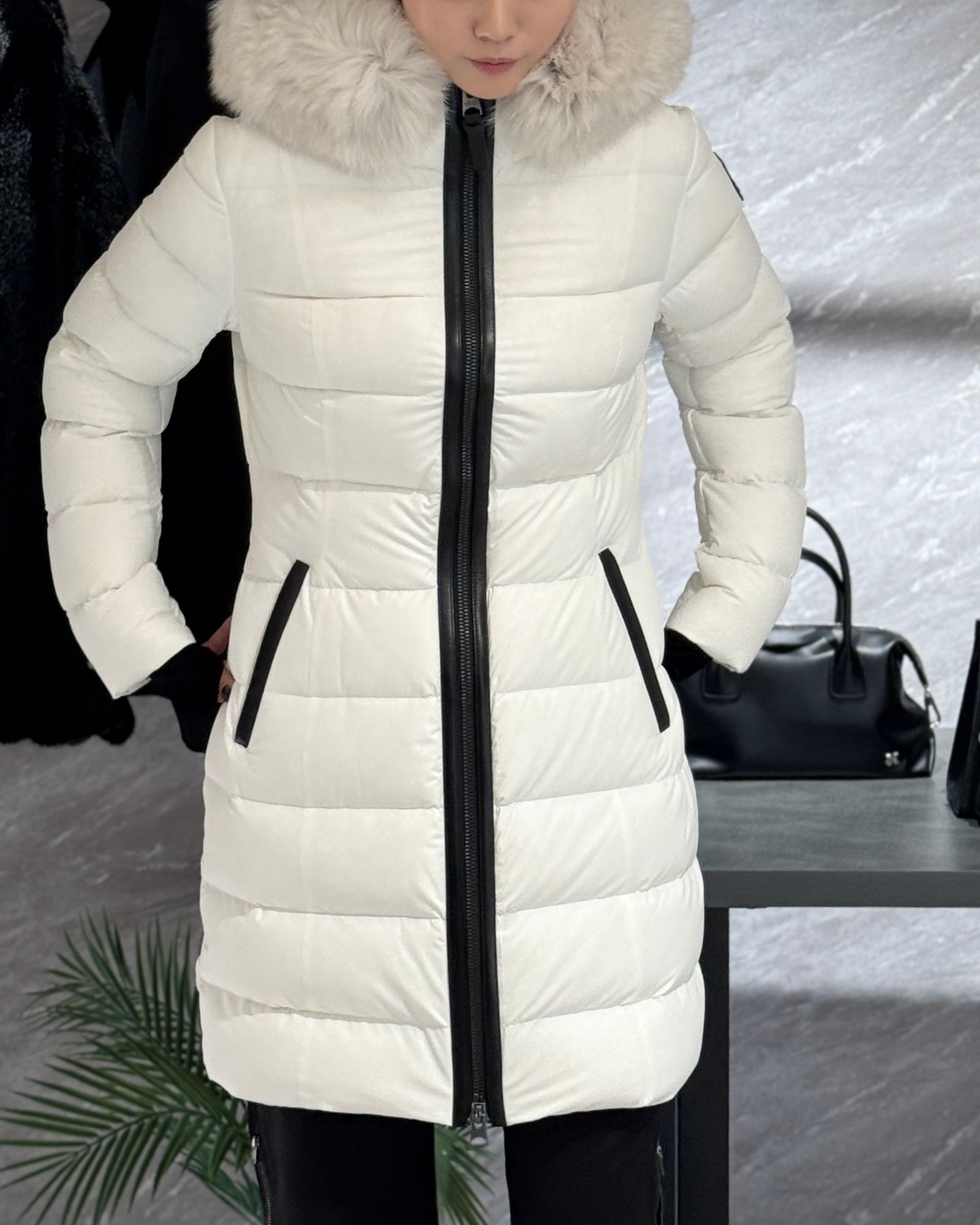 MACKAGE - 【25AW】CALLA-BX / ファー付きストレッチダウンコート