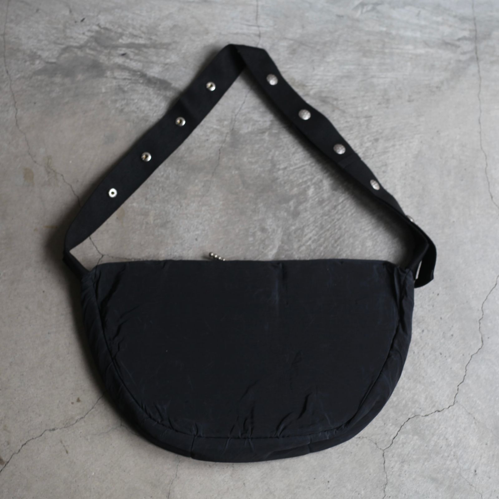 Thug Club - 【残りわずか】Scarred Bio Army Messenger Bag | ACRMTSM