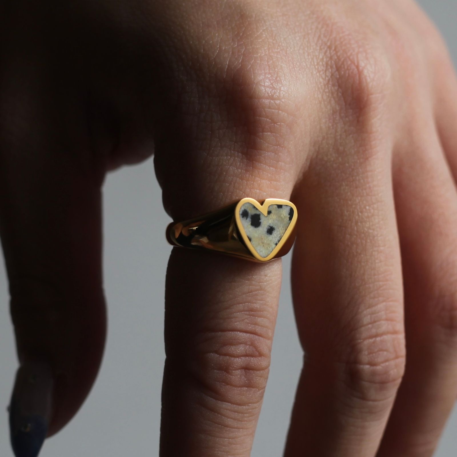 PREEK - 【お取り寄せ注文可能】Rough Heart Dalmatian Stone Ring(MD