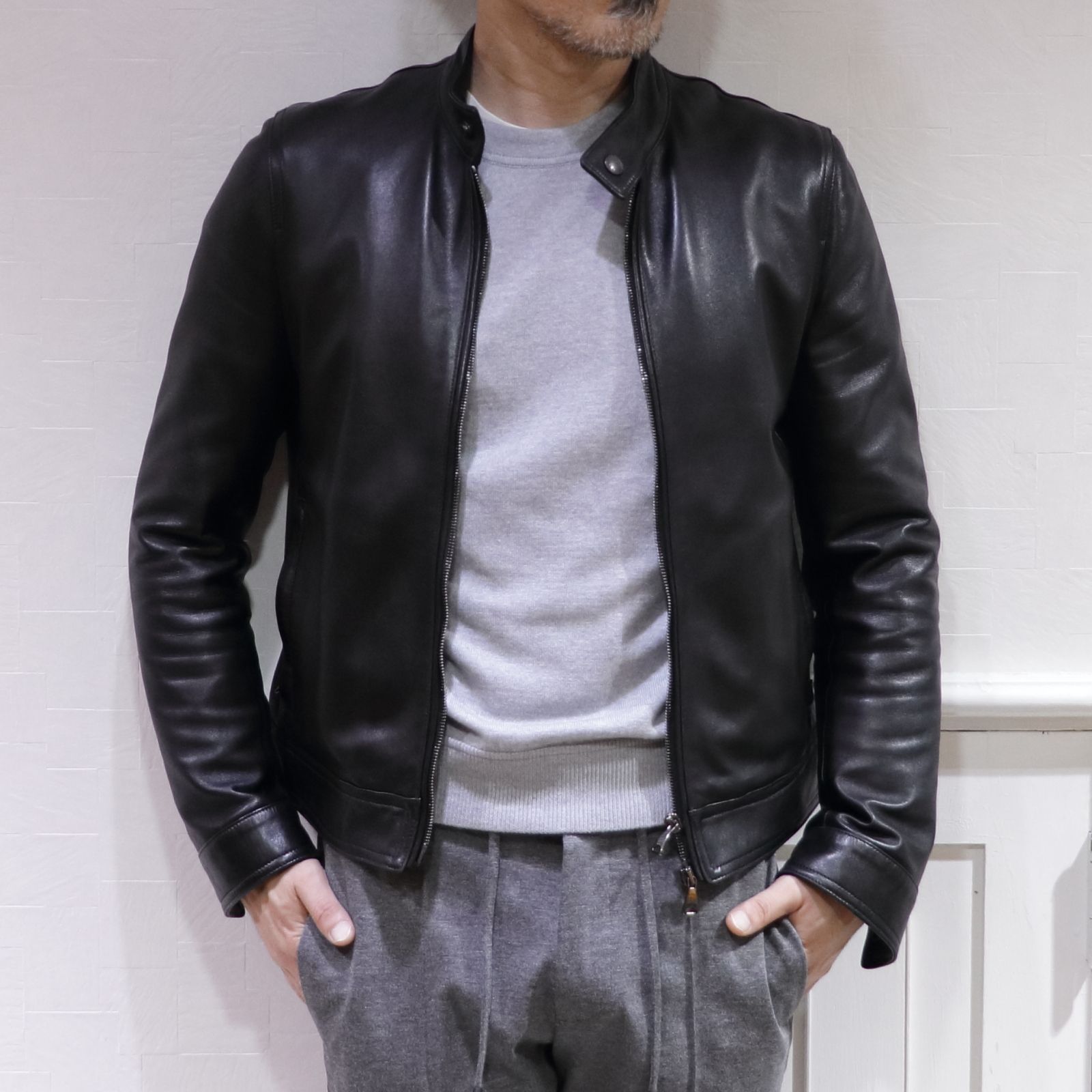 EMMETI - エンメティ ライダースジャケットを使用した黒×グレー