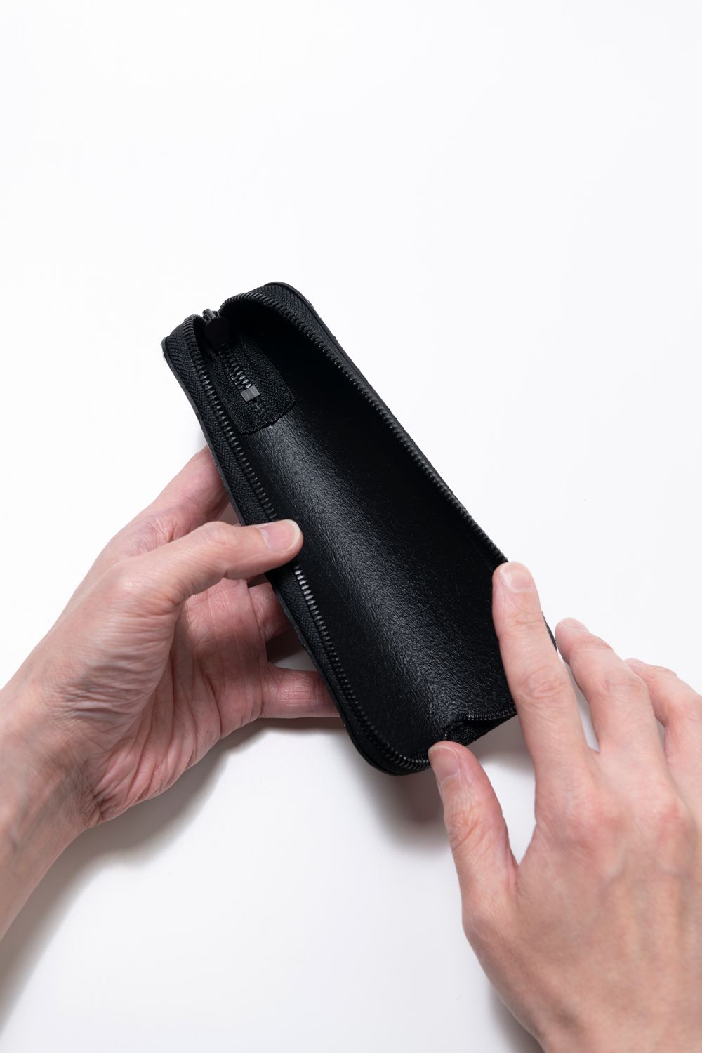 KAGARI YUSUKE - 【裏メニュー×1点もの】ペンケース [ブラックカラー