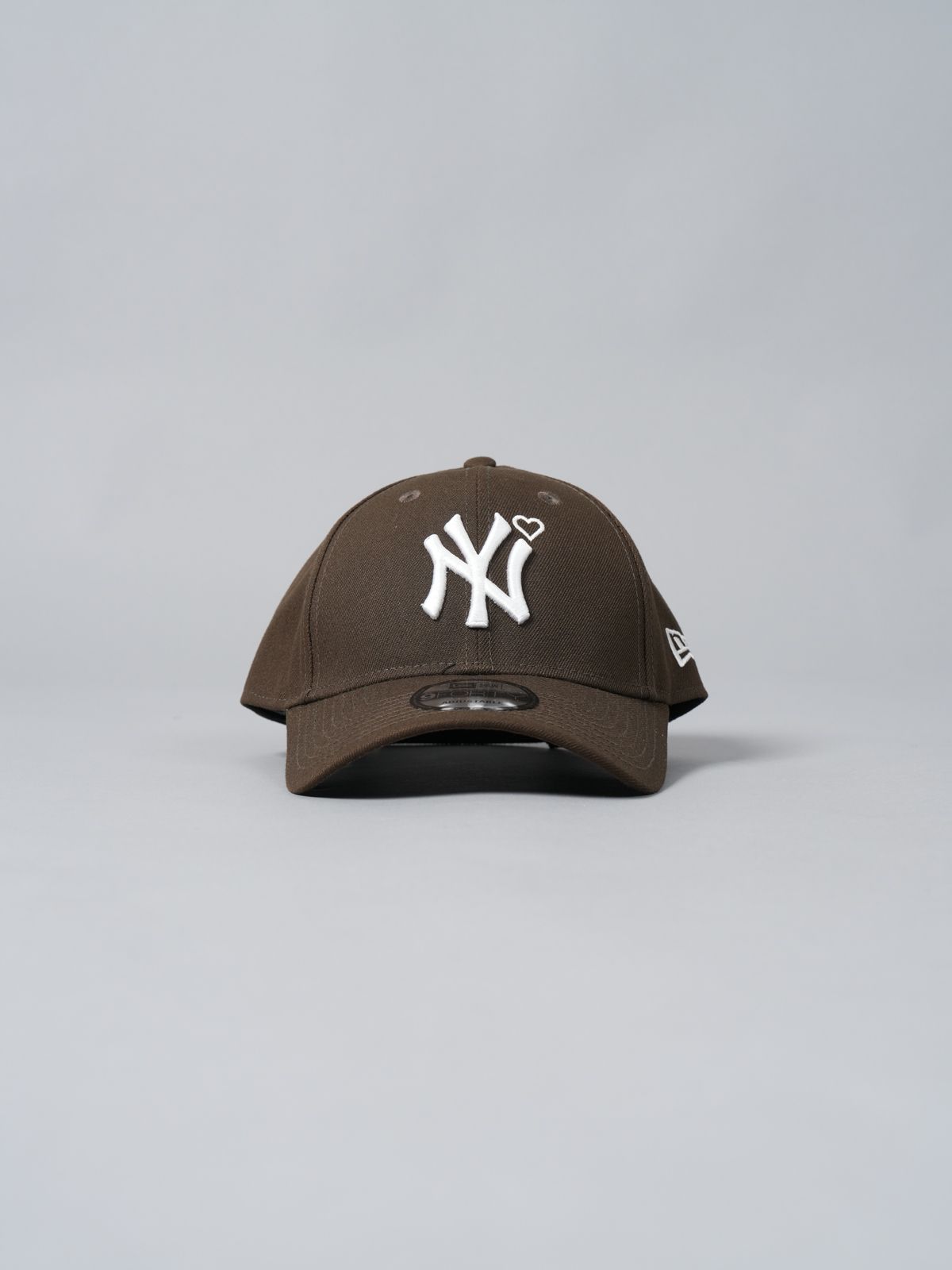 BASICKS - 【ラスト1点】【限定】 9 FORTY Yankees Heart Embroidery