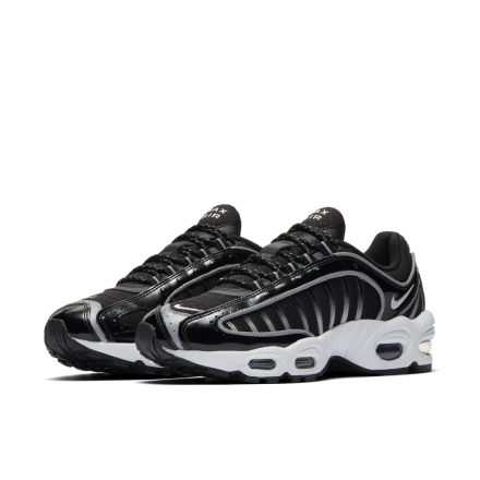 国内10月17日発売予定】ナイキ ウィメンズ エア マックス テイル