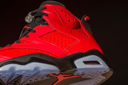 国内2月15日発売予定】 ナイキ エア ジョーダン 6 レトロ インフラ