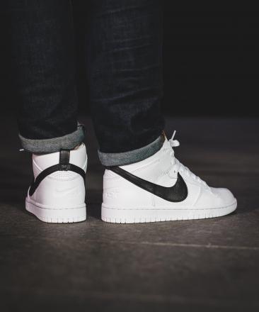 国内2月23日発売予定】 リカルド・ティッシ × ナイキラボ ダンク