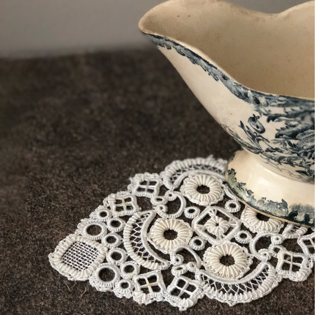 francjour フランジュール ｜ アンティークレースモチーフ / フランス