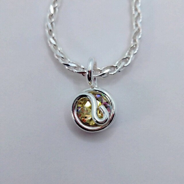 ペンダントトップ クリスタル 新色