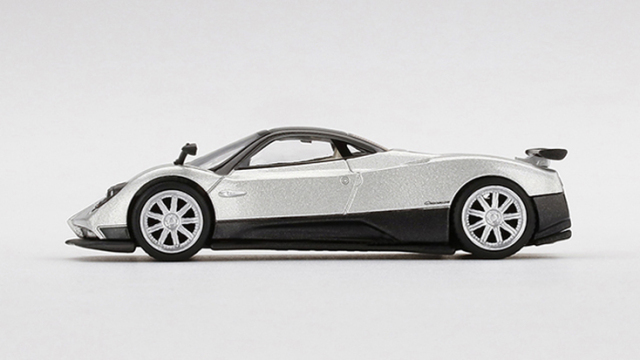 MINI GT 1/64 パガーニ ゾンダ F シルバー(右ハンドル) - サンリッチ