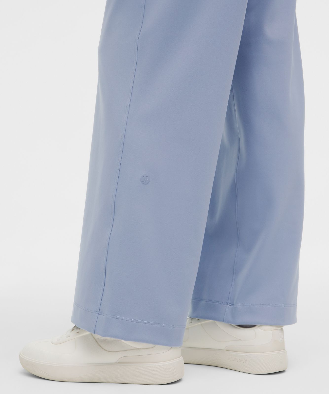 Luxtreme プルオンミッドライズ ワイドレッグパンツ *アジアフィット