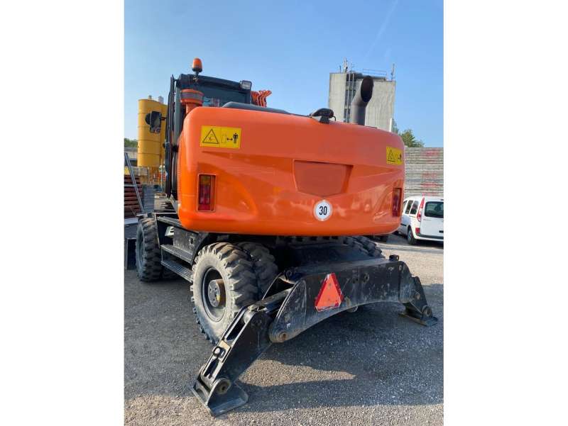 Wheeled Excavator Hitachi Zx170w-5b used - Excavators (Wheeled