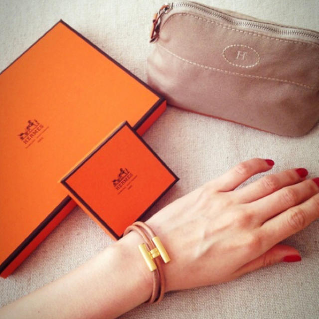 HERMES - 【送料込み】箱付き エルメス レザーブレスレットの通販 by