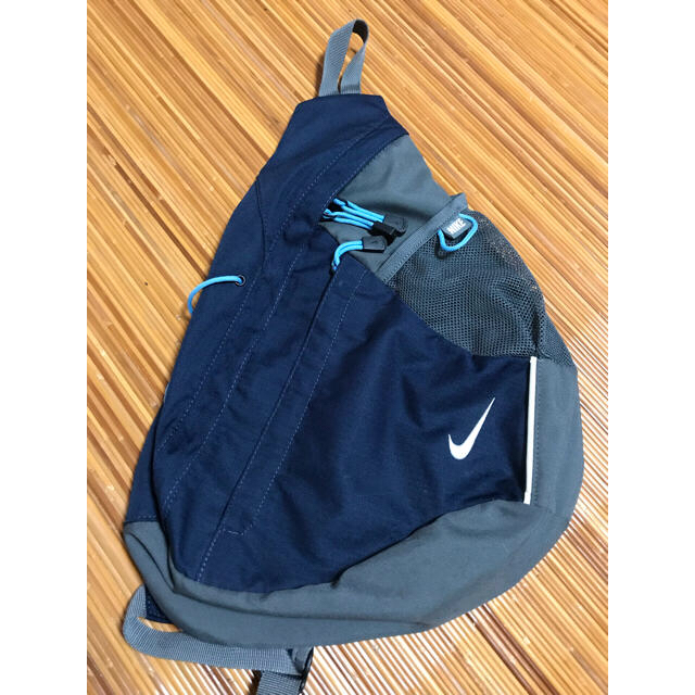 NIKE - ナイキ ワンショルダーバッグ 斜めがけの通販 by ゆう's shop