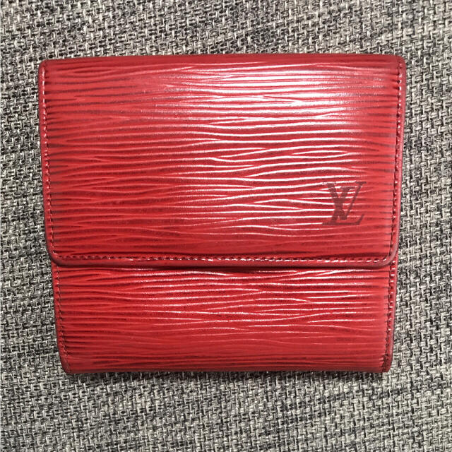 LOUIS VUITTON - ルイヴィトン エピ 二つ折り 財布 赤の通販 by あいす