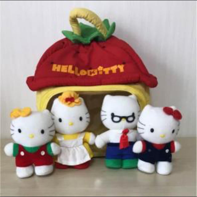 ハローキティ - ハローキティ いちごハウス 人形4人付 ミミィ パパ